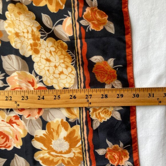 Vintage Floral Flower Womens Scarf Square Orange Brown BeigeTan Roses Hydrangeas - Picture 11 of 12